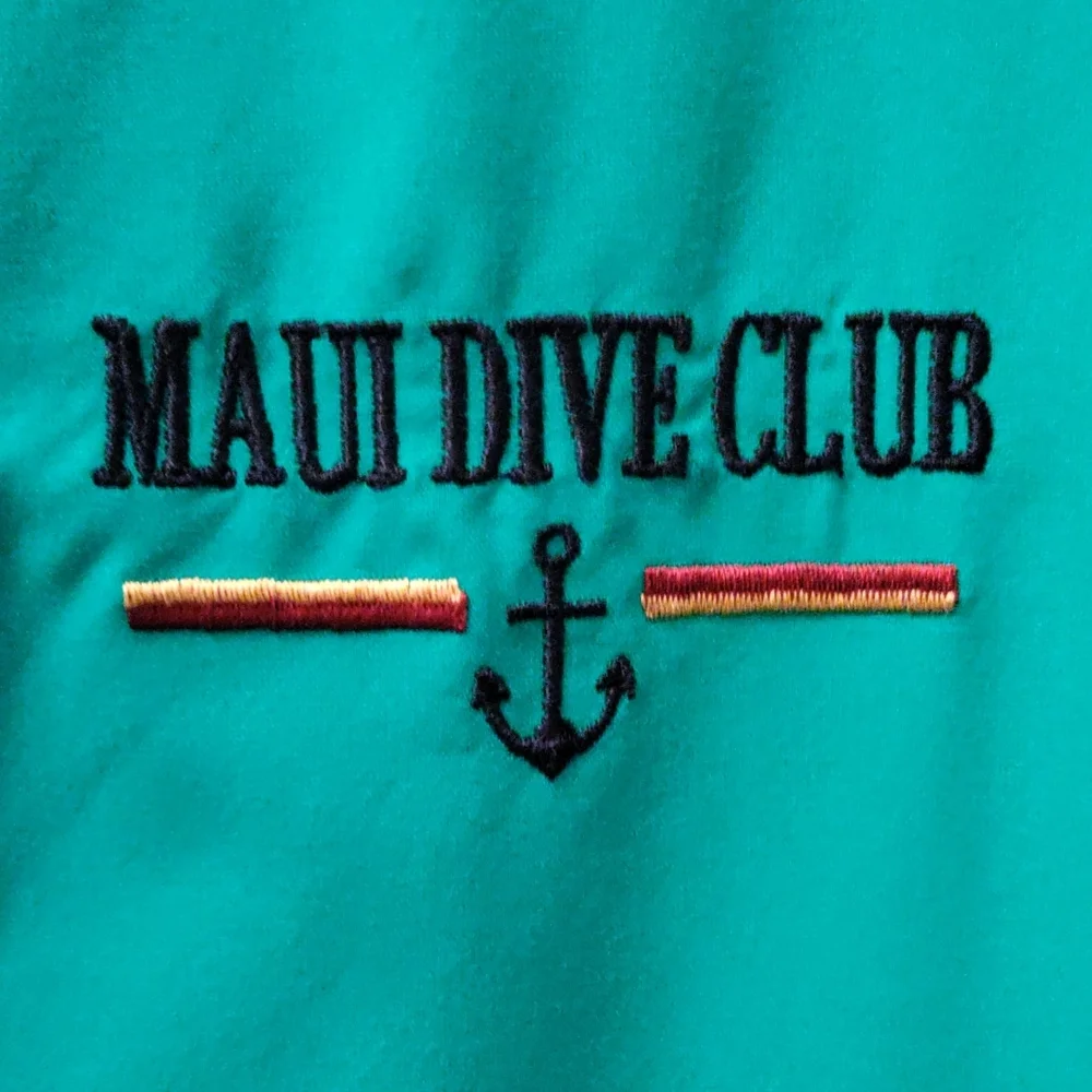Maui Dive Club pull over hooded windbreaker - Picture 3 of 7